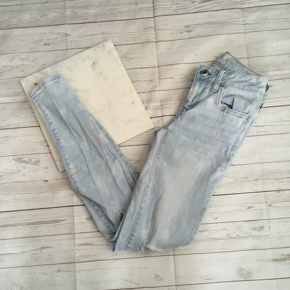 american eagle light wash distressed jeggings aeo